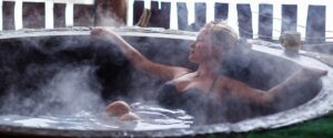 How to enjoy your hot tub during the winter months