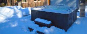 How to use your hot tub during the winter