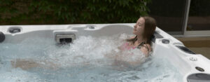 Our top 7 health benefits of using your hot tub