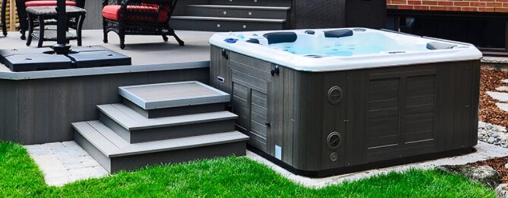how-to-use-a-hot-tub-in-the-summer