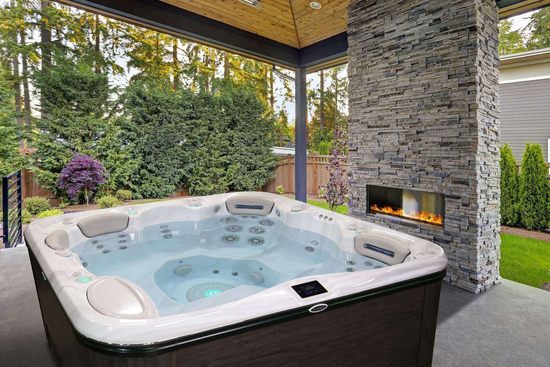Hydropool Signature Self Cleaning 679 Hot Tub Gold